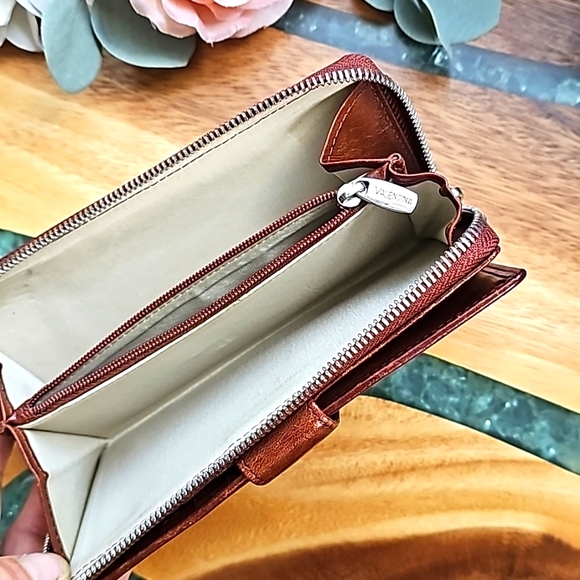 Valentina Genuine Italian Leather Wallet - Brown - Picture 3 of 10